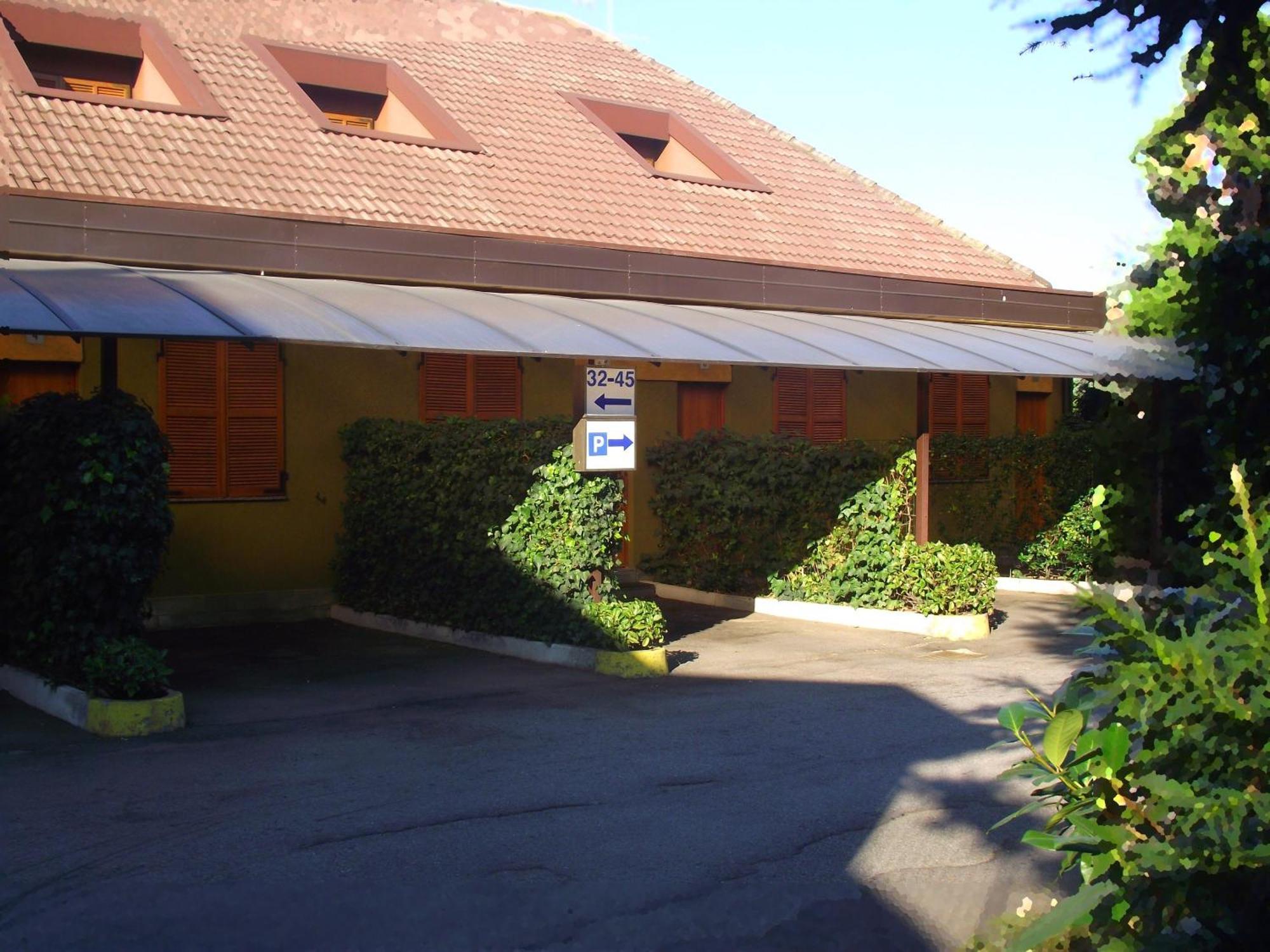 Ovest Hotel