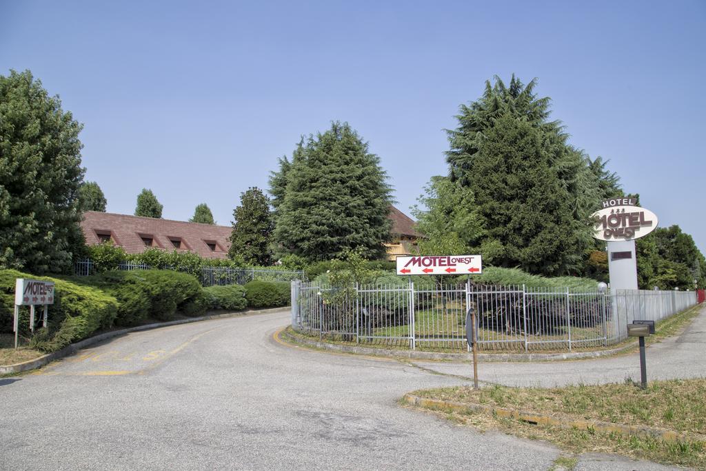 Ovest Hotel