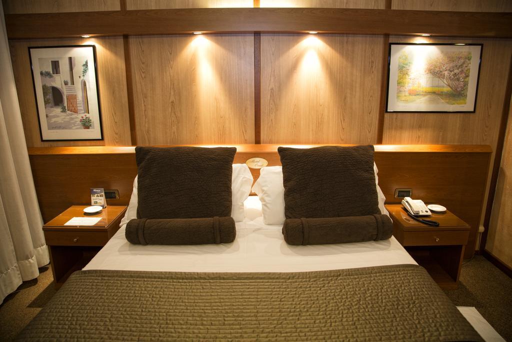 Hotel Ovest Vittuone