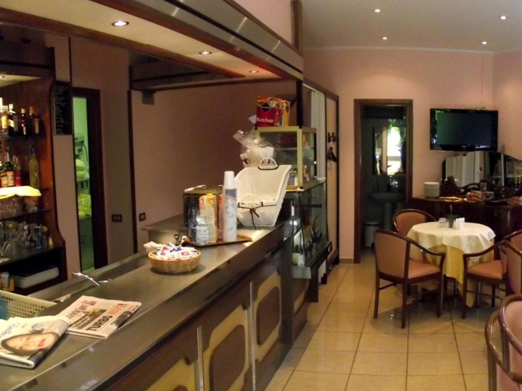 Hotel Ovest Vittuone