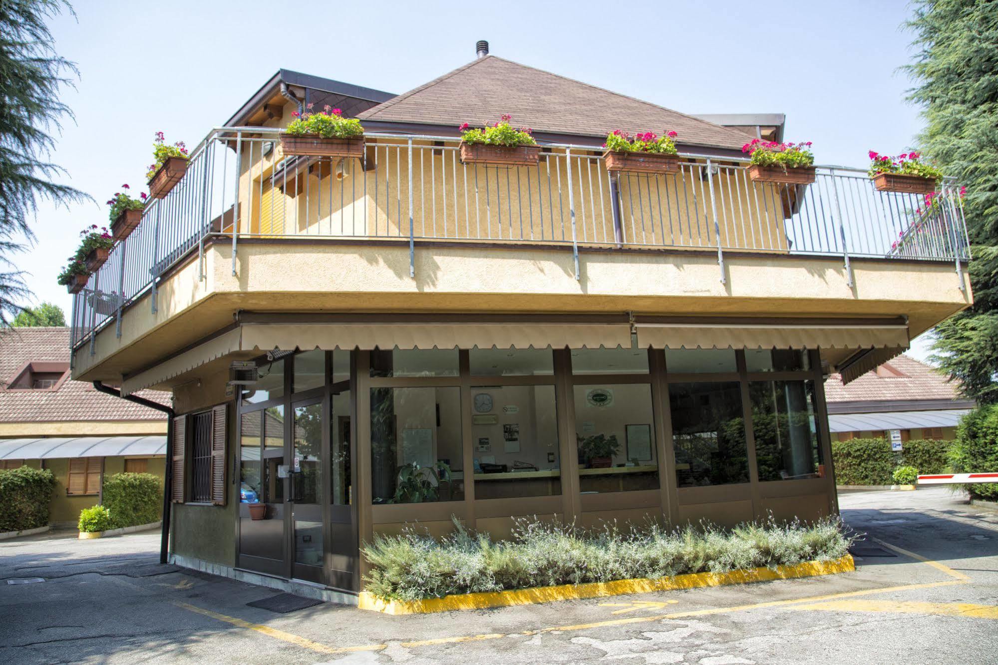 Hotel Ovest